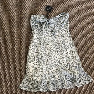Strapless dress leaf print